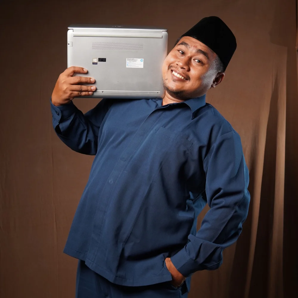 M. Andry Mustofa Saputra, S.Pd.