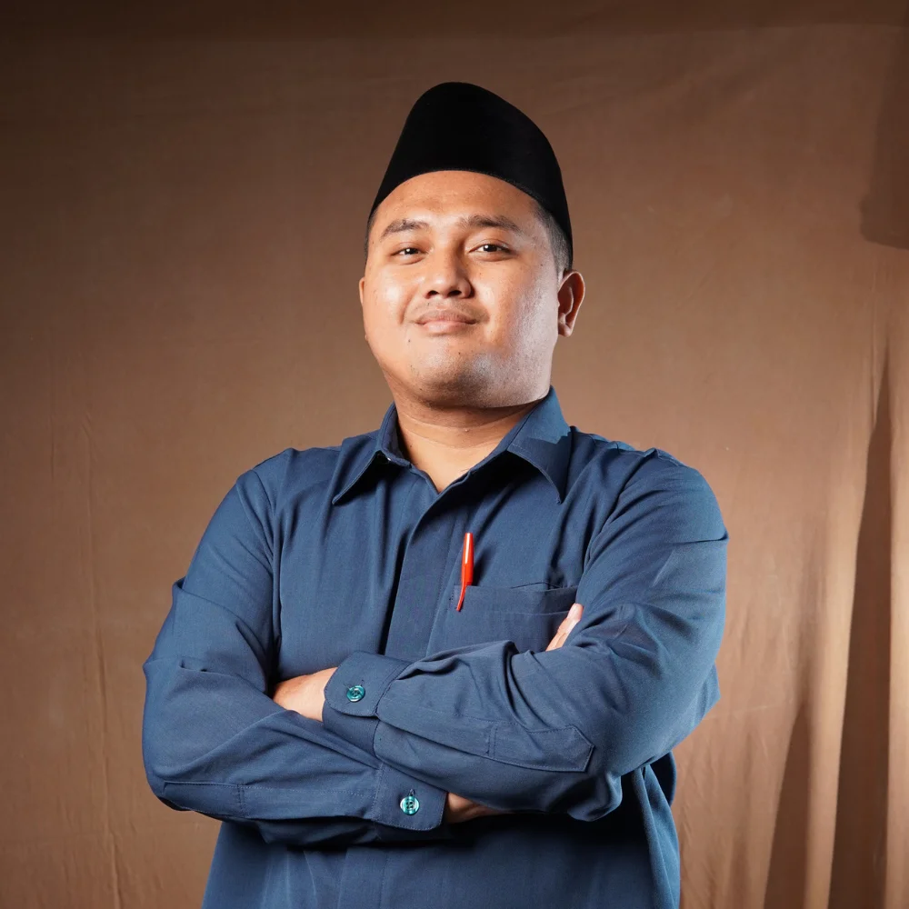 Muhammad Maulana Munaharyanto,  S.Pd
