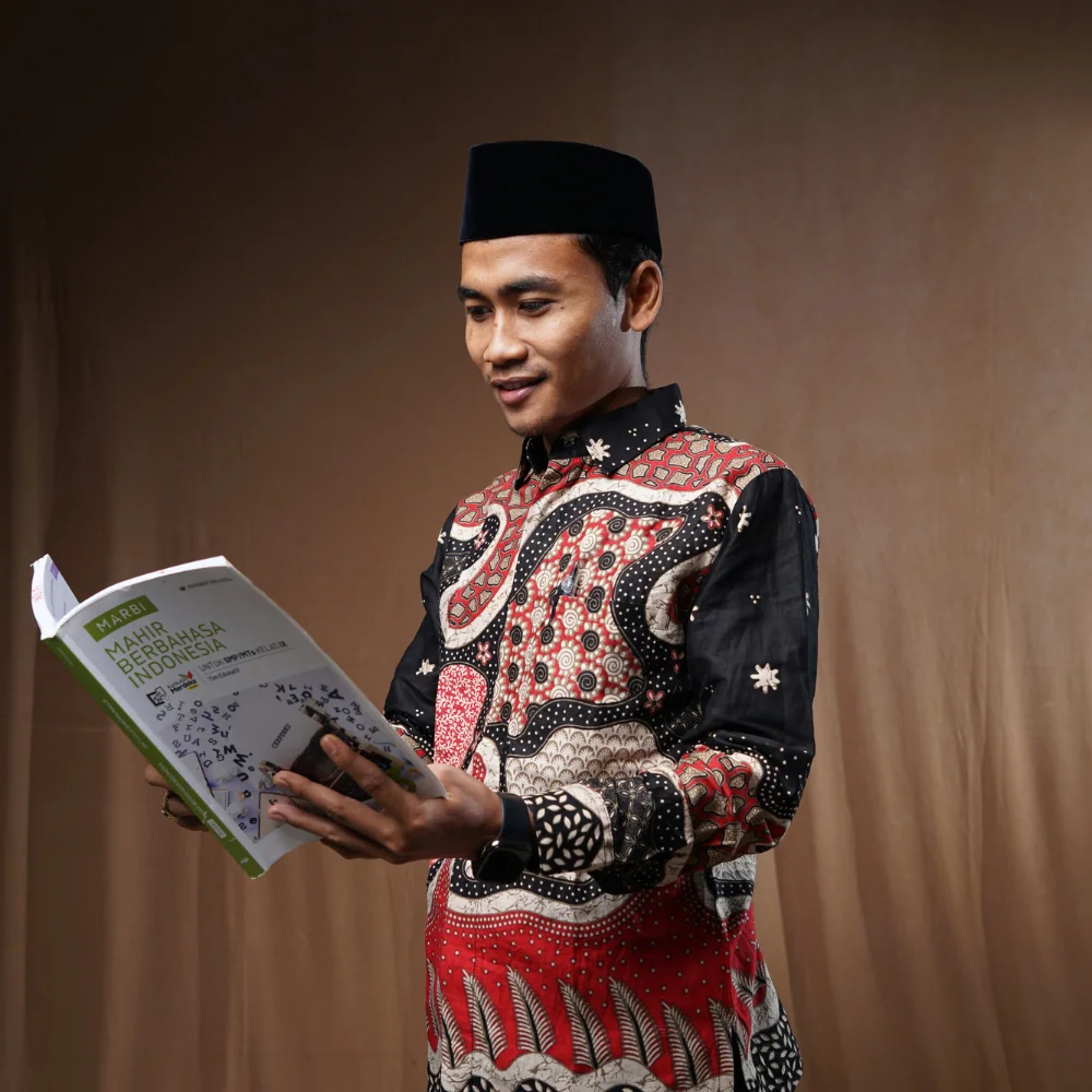 Moh. Fajrul Islam, S.Pd.